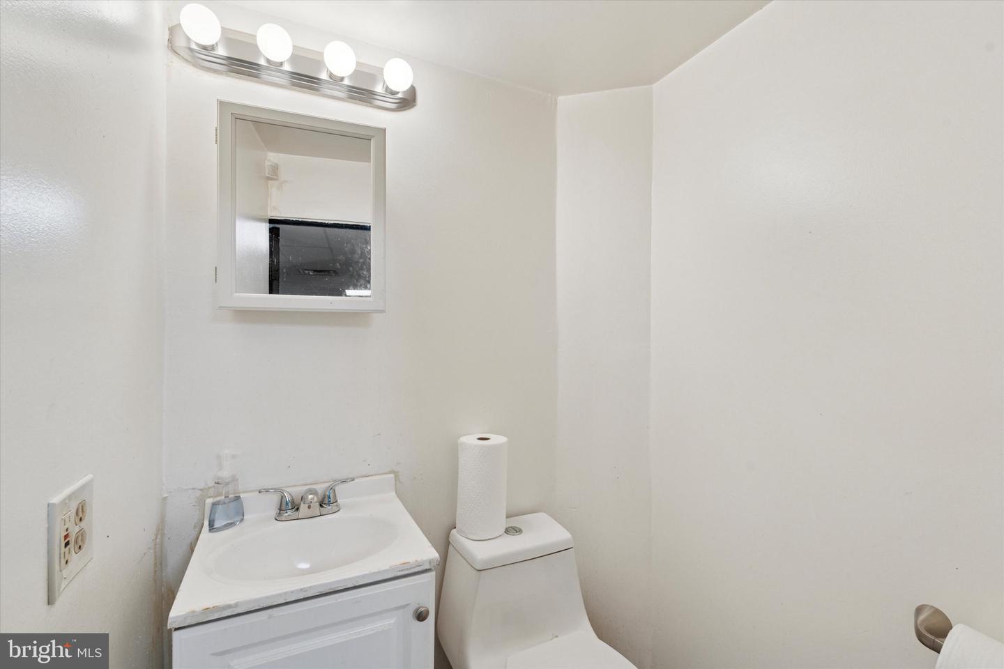 2777 Kensington Ave Property Photo 12