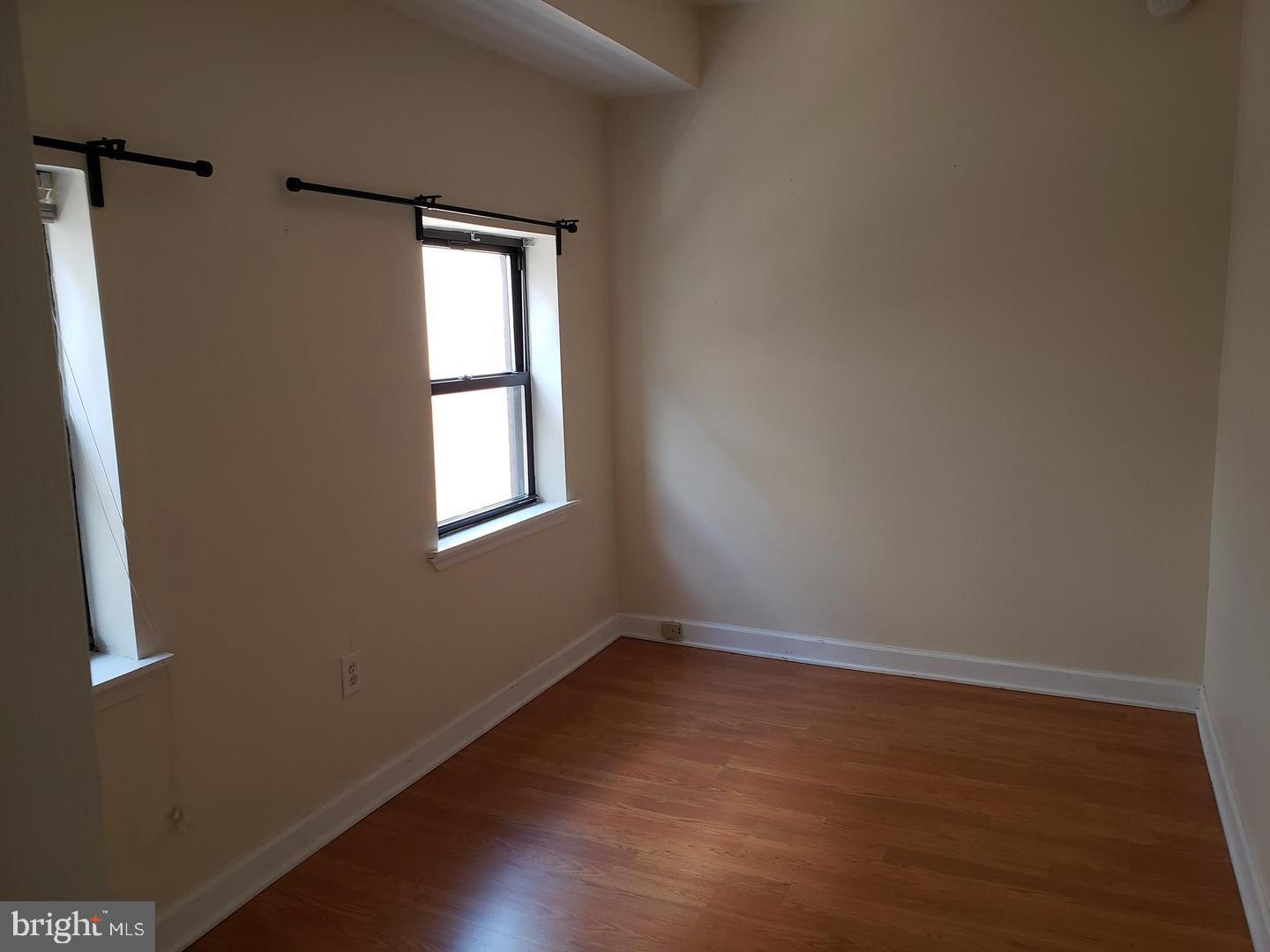 319 Market St ##3 Property Photo 3