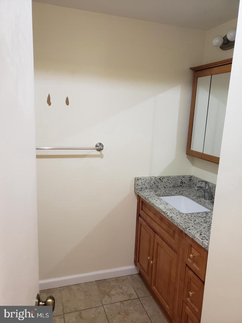 319 Market St ##3 Property Photo 8