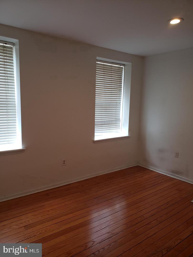 319 Market St ##3 Property Photo 11
