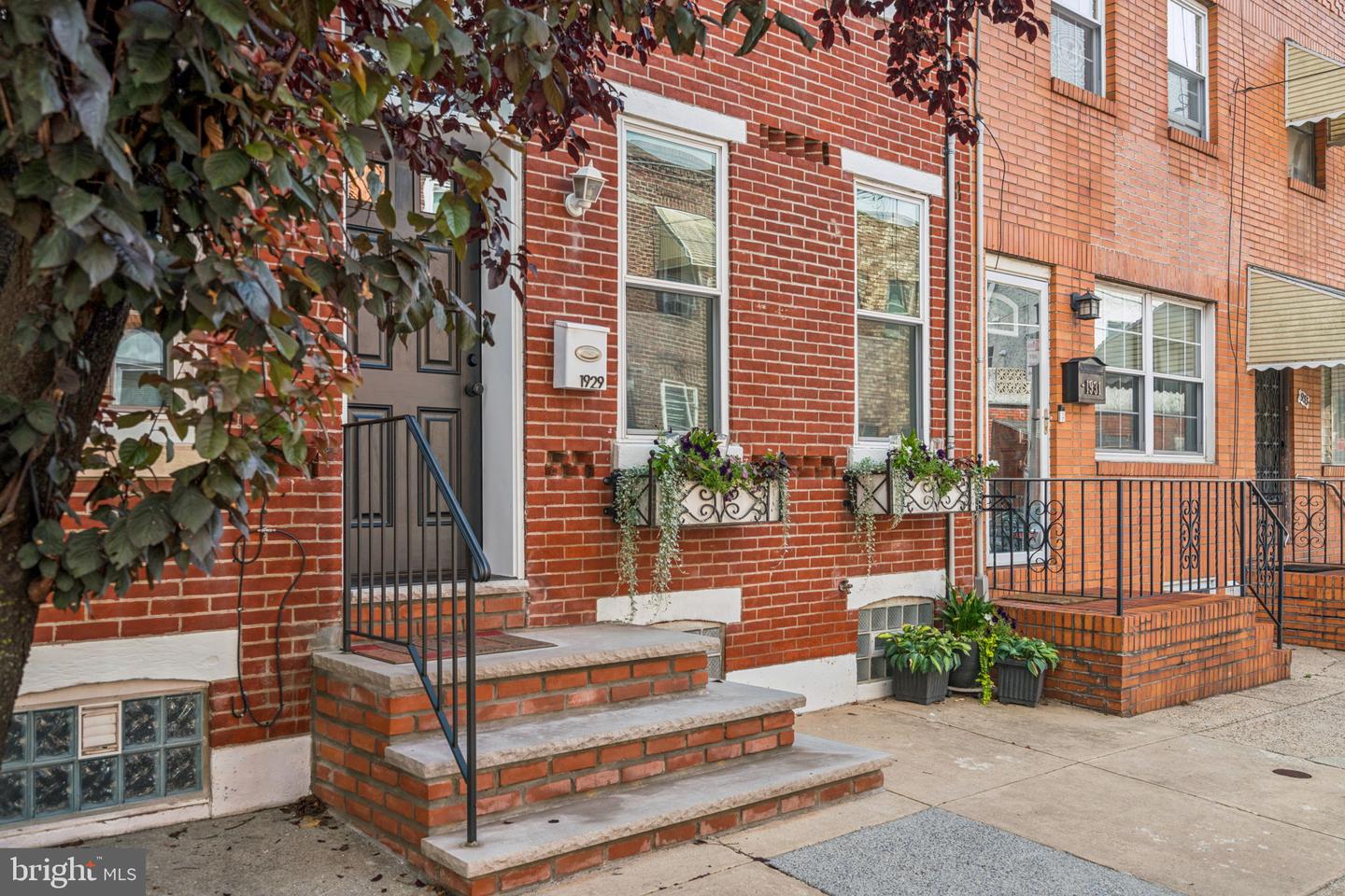1929 S Jessup St Property Photo 1