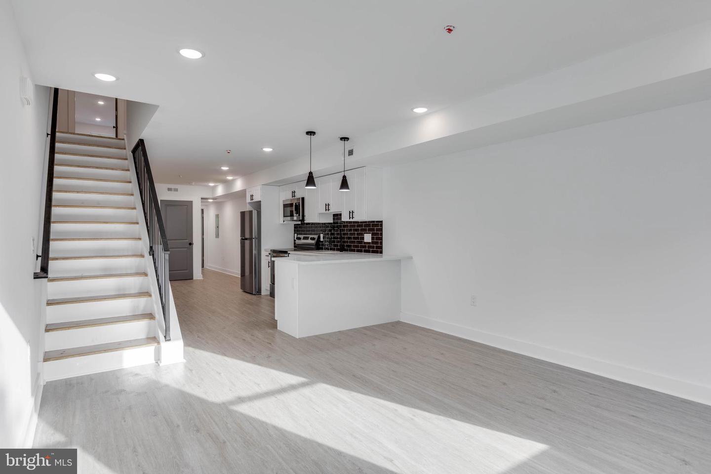 2314 N Sydenham St #2 Property Photo 1