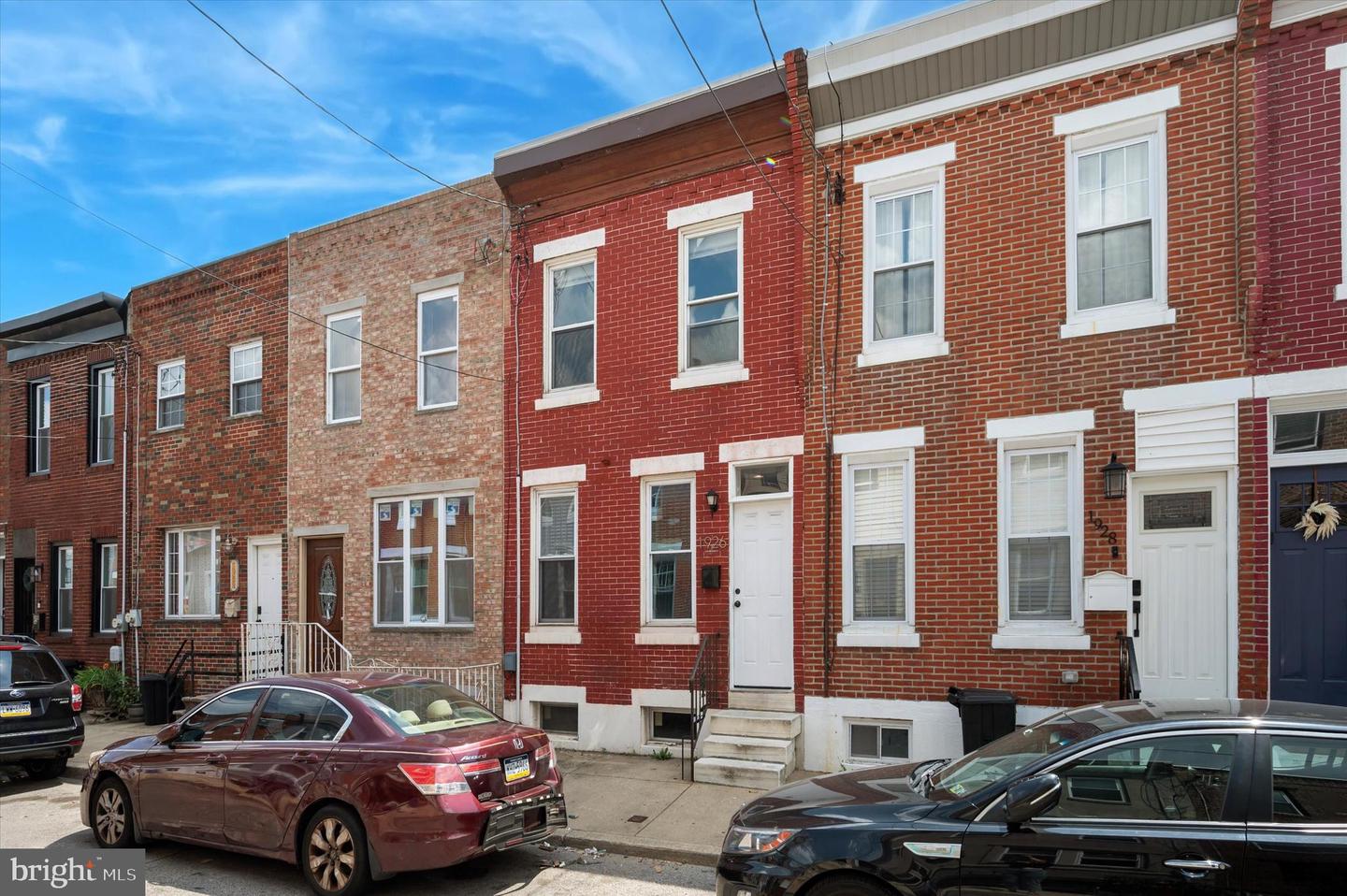 1926 Pierce St Property Photo 1