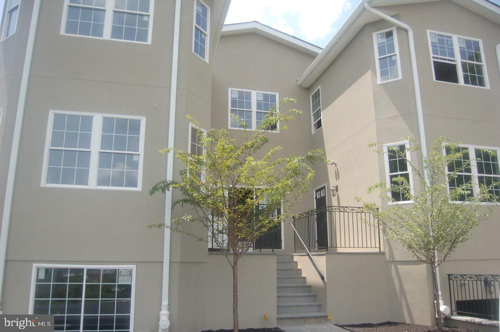 7623 Ridge Avenue #b Property Photo 1