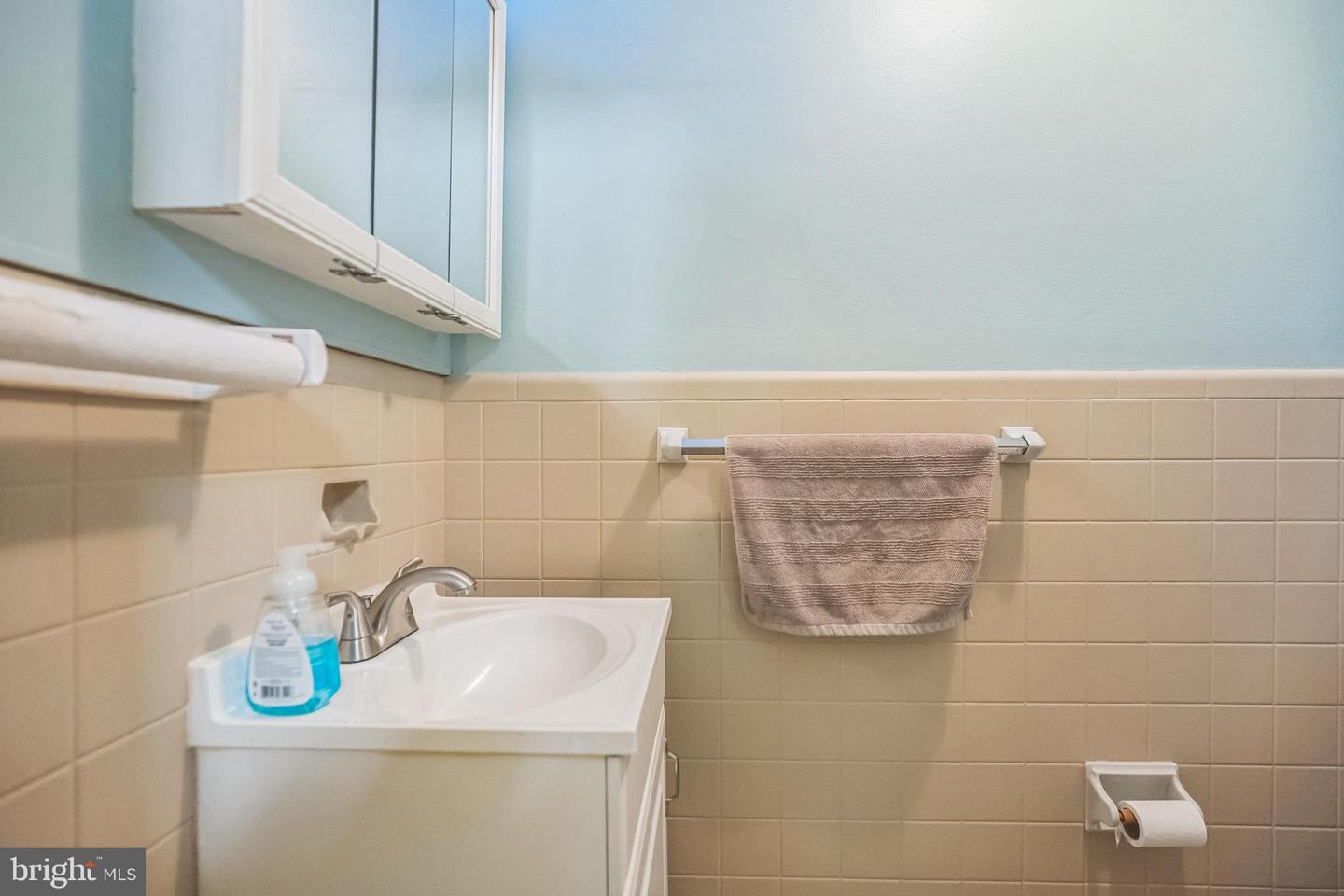 2047 Locust St Property Photo 14