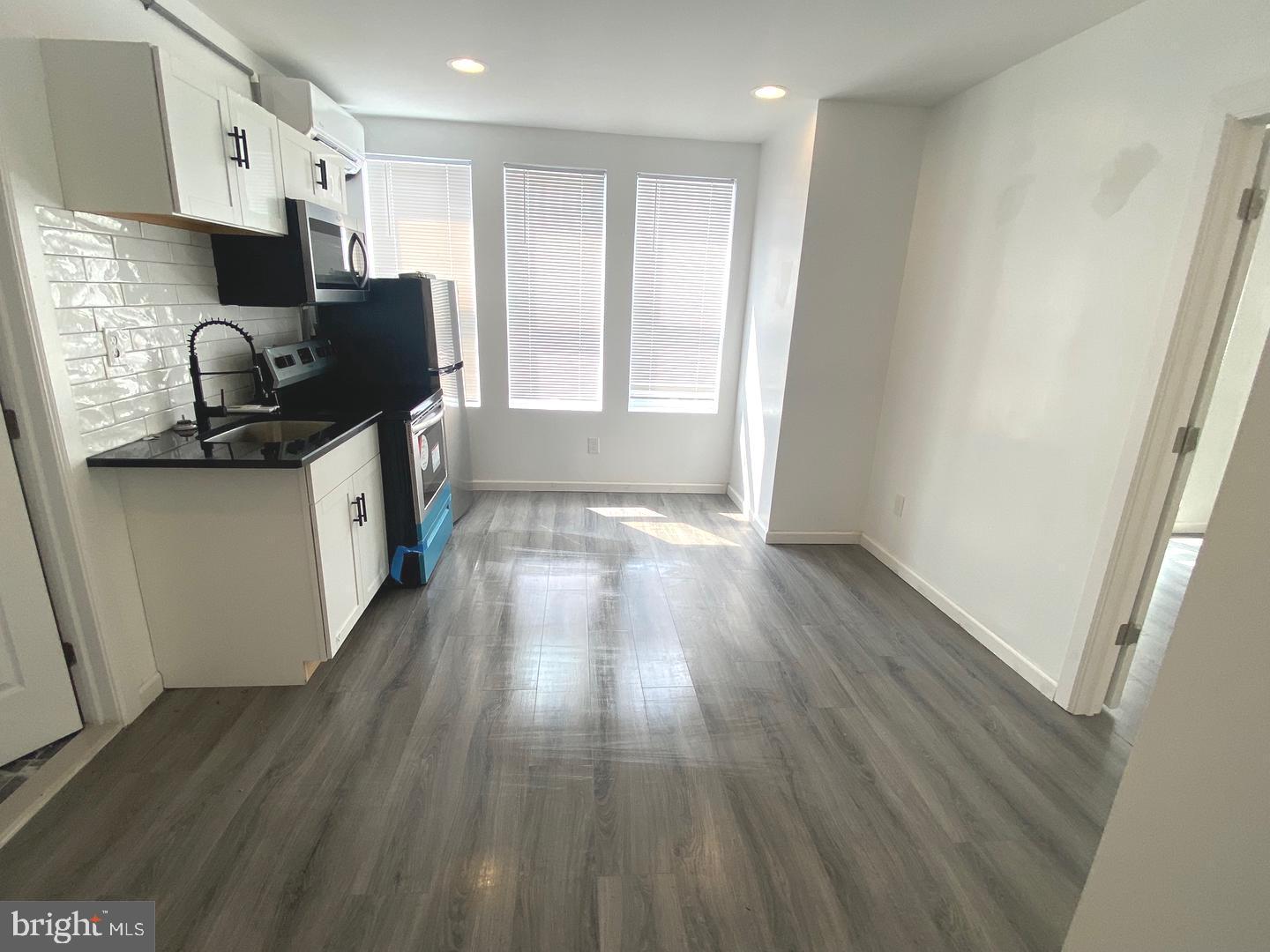 2524 W Allegheny Ave Property Photo 6