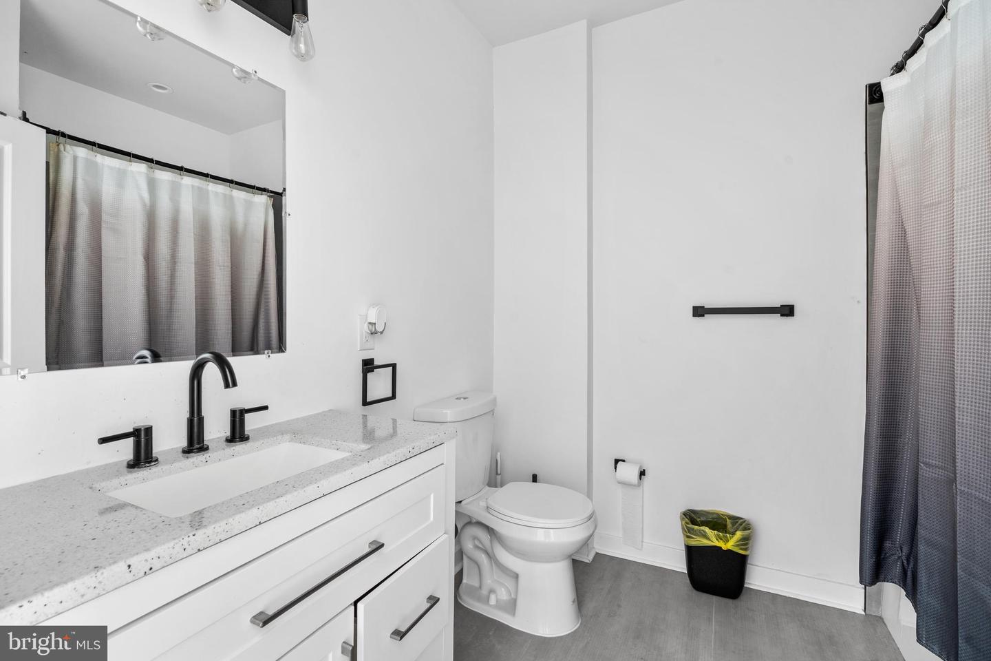 952 N 5th St Property Photo 21