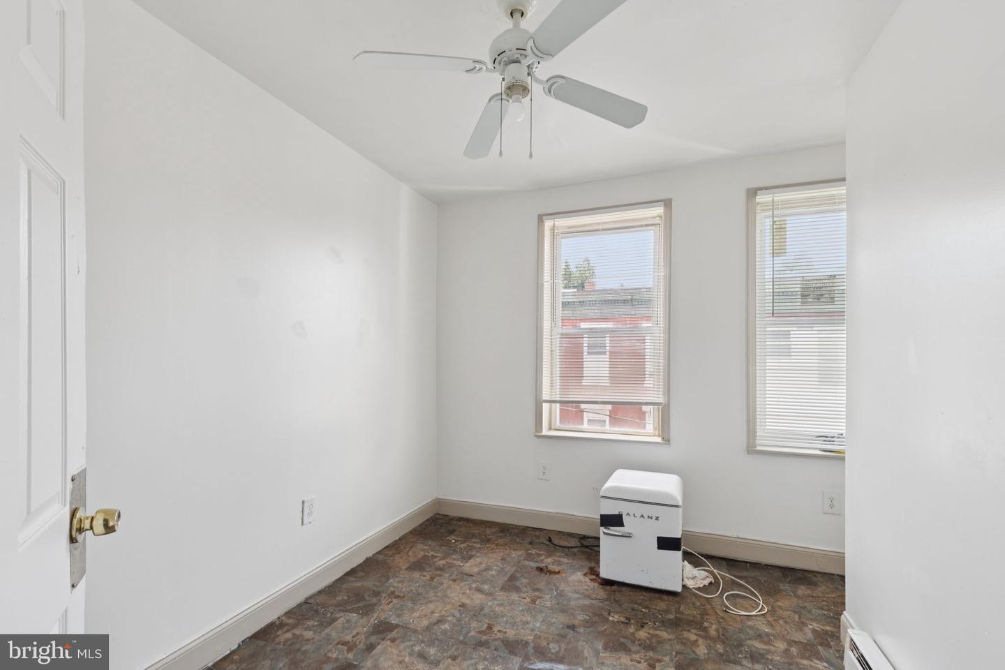 1520 W Ontario St Property Photo 29