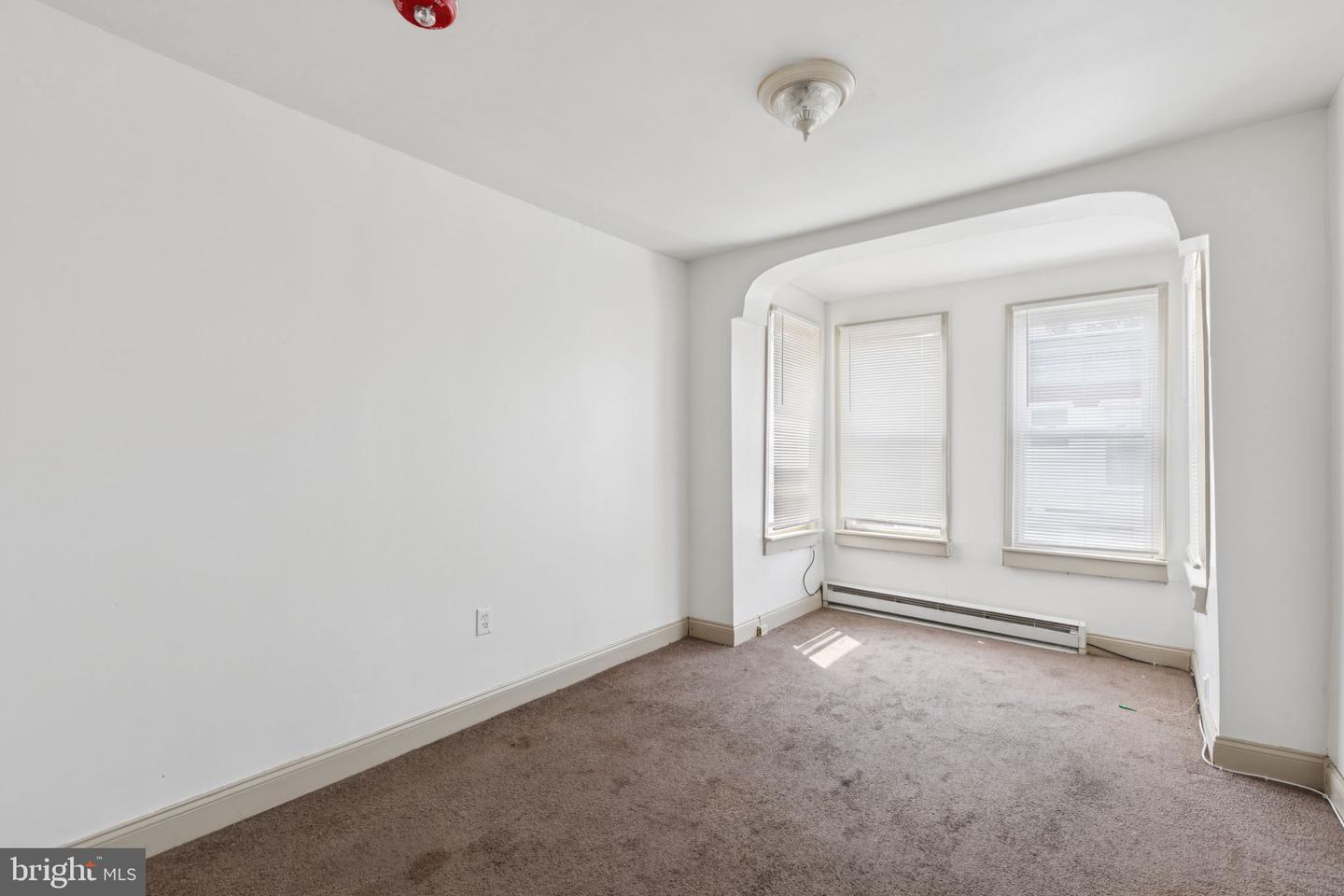 1520 W Ontario St Property Photo 31