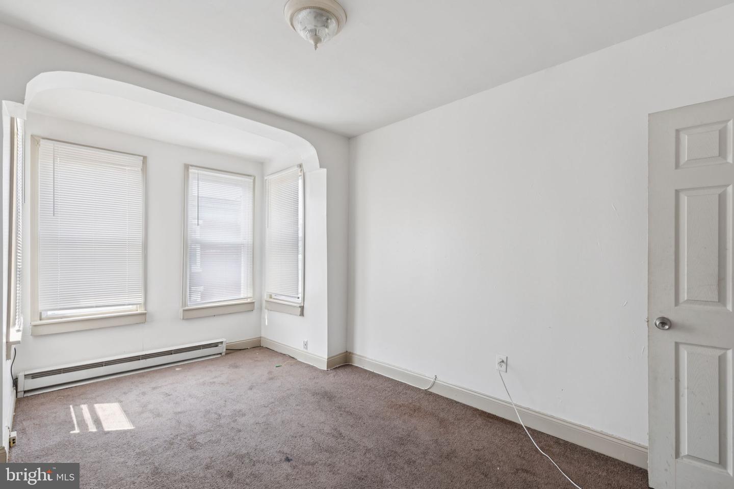 1520 W Ontario St Property Photo 32