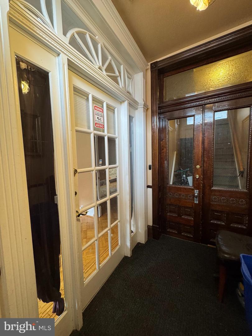 1806 S Broad St Property Photo 2