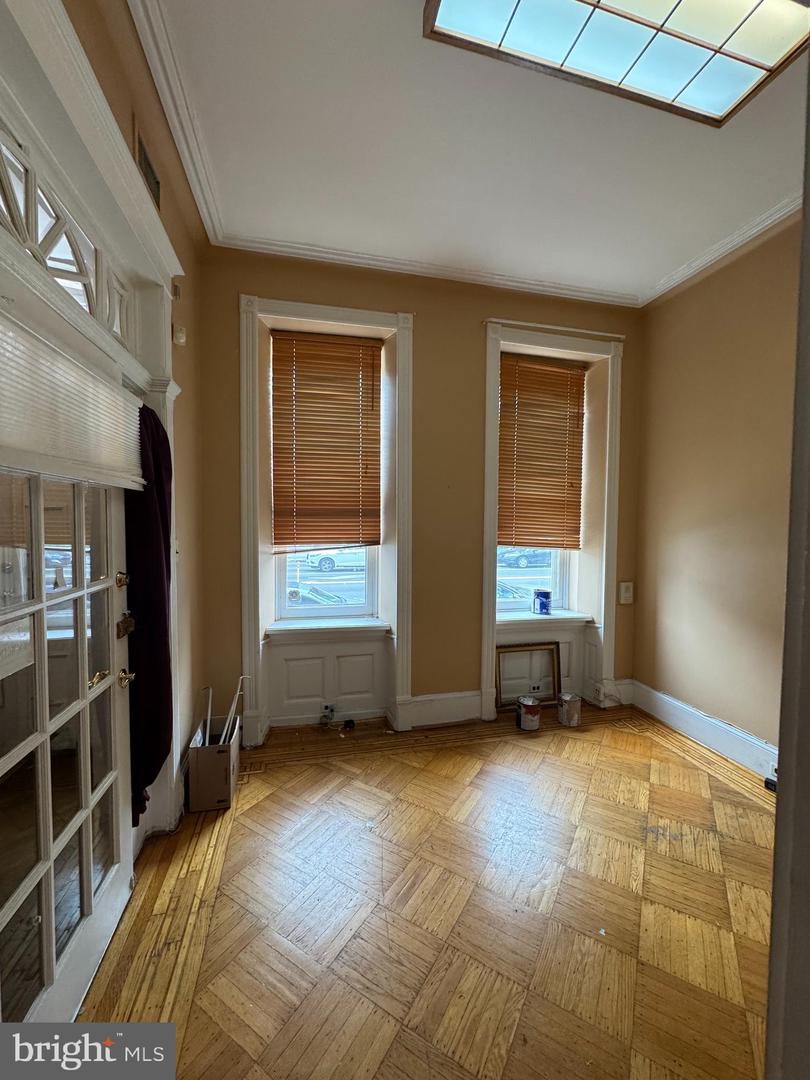 1806 S Broad St Property Photo 4
