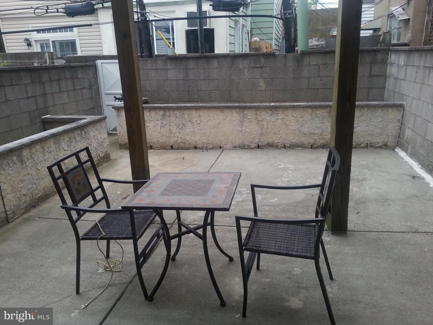 1806 S Broad St Property Photo 10