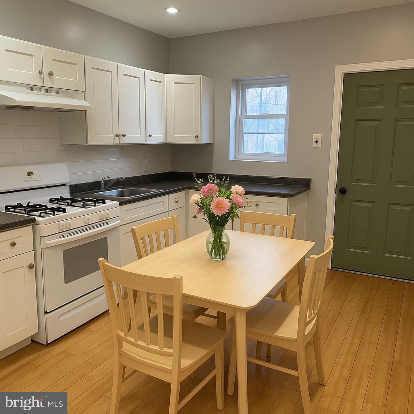 524 N PAXON ST Property Photo 1