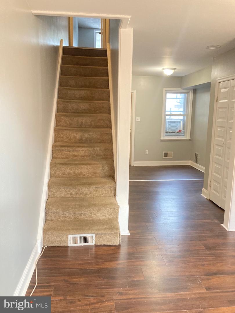 2242 RITTER ST Property Photo 1