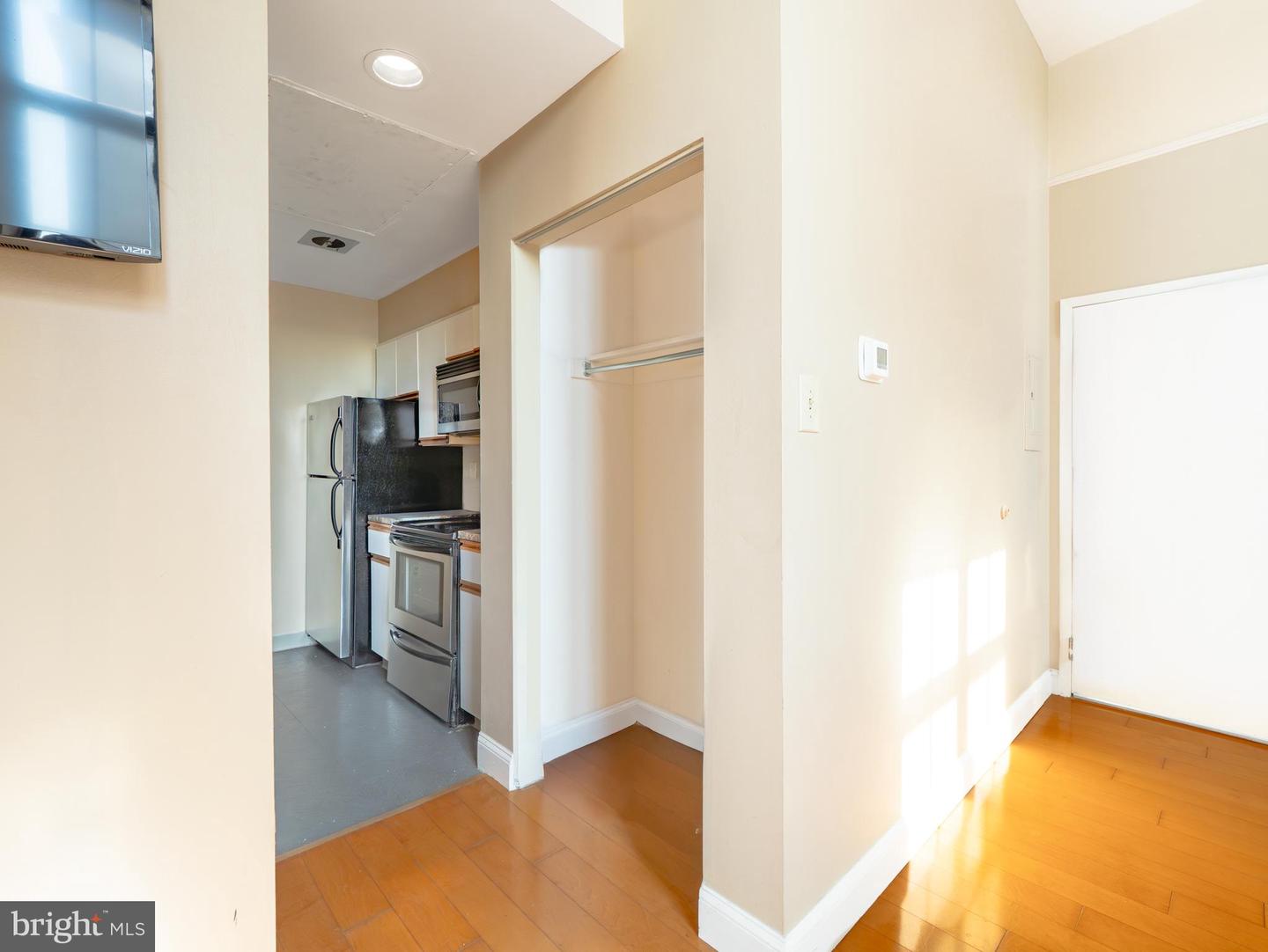 1601 Spring Garden St #208 Property Photo 9