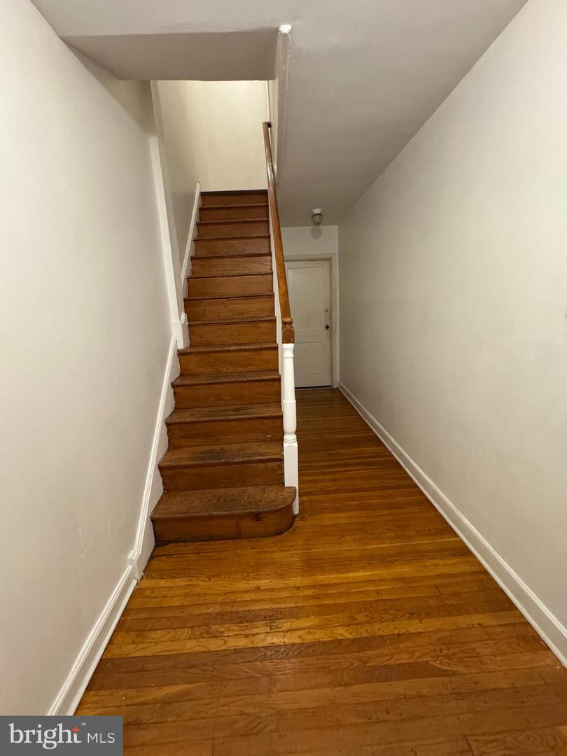 6662 Erdrick St Property Photo 3
