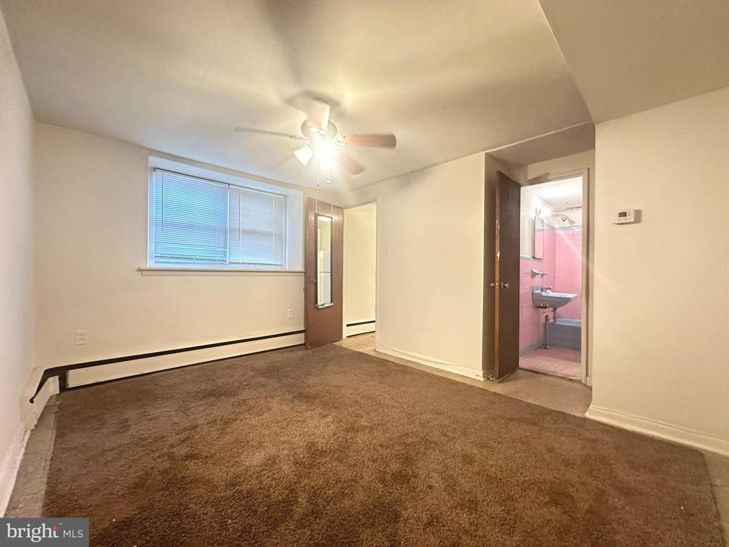 7712-14 Watson St Property Photo 6