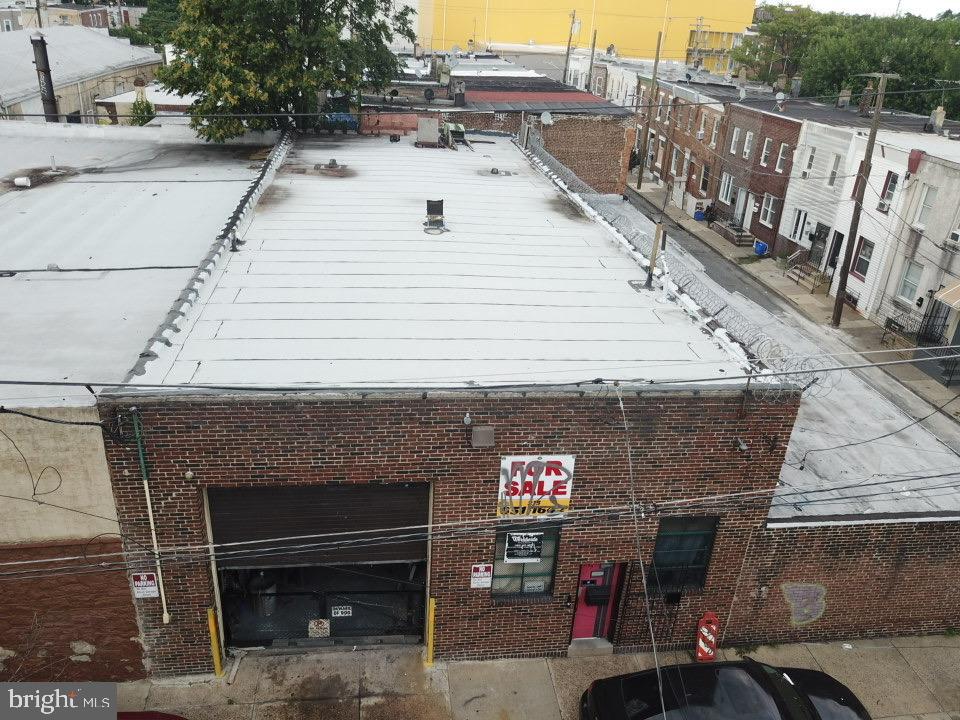 2039-41 E Willard St Property Photo 1