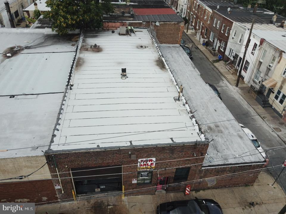 2039-41 E Willard St Property Photo 6