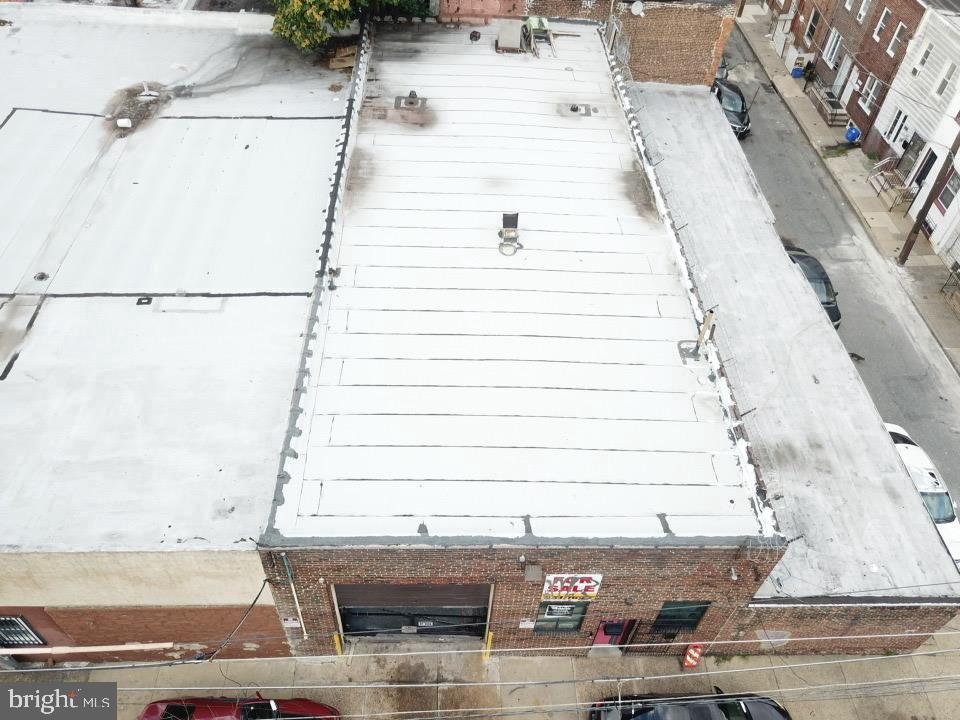 2039-41 E Willard St Property Photo 7