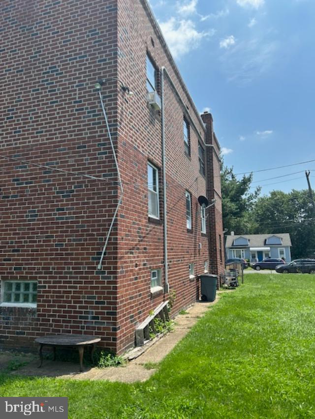 7314-16 Dorcas St Property Photo 2