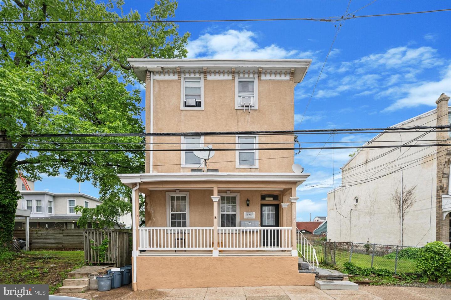 4381-83 PECHIN ST Property Photo 1