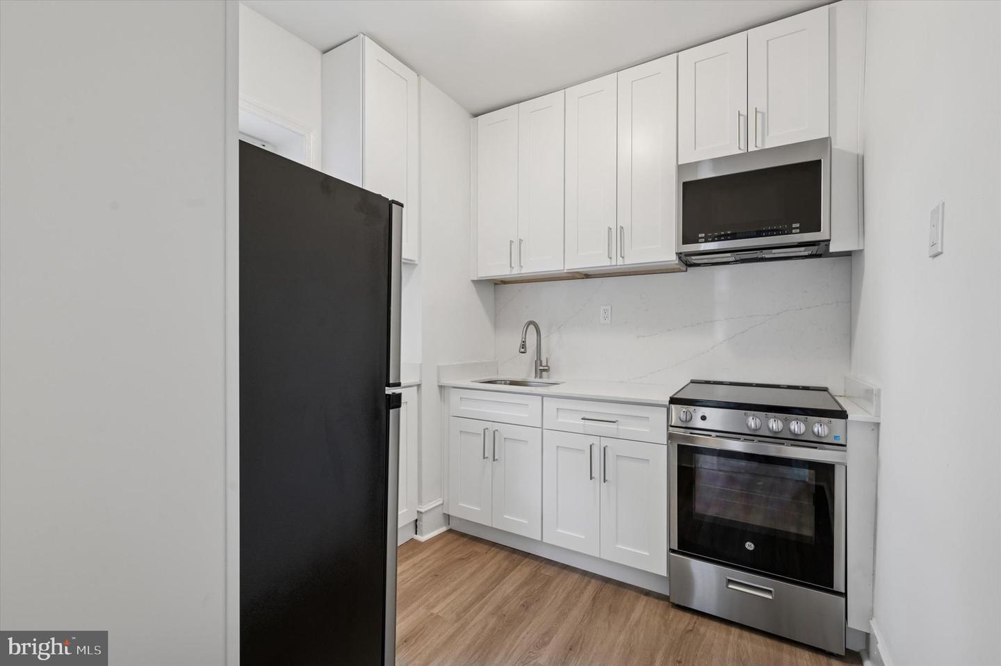 4381-83 Pechin St Property Photo 15