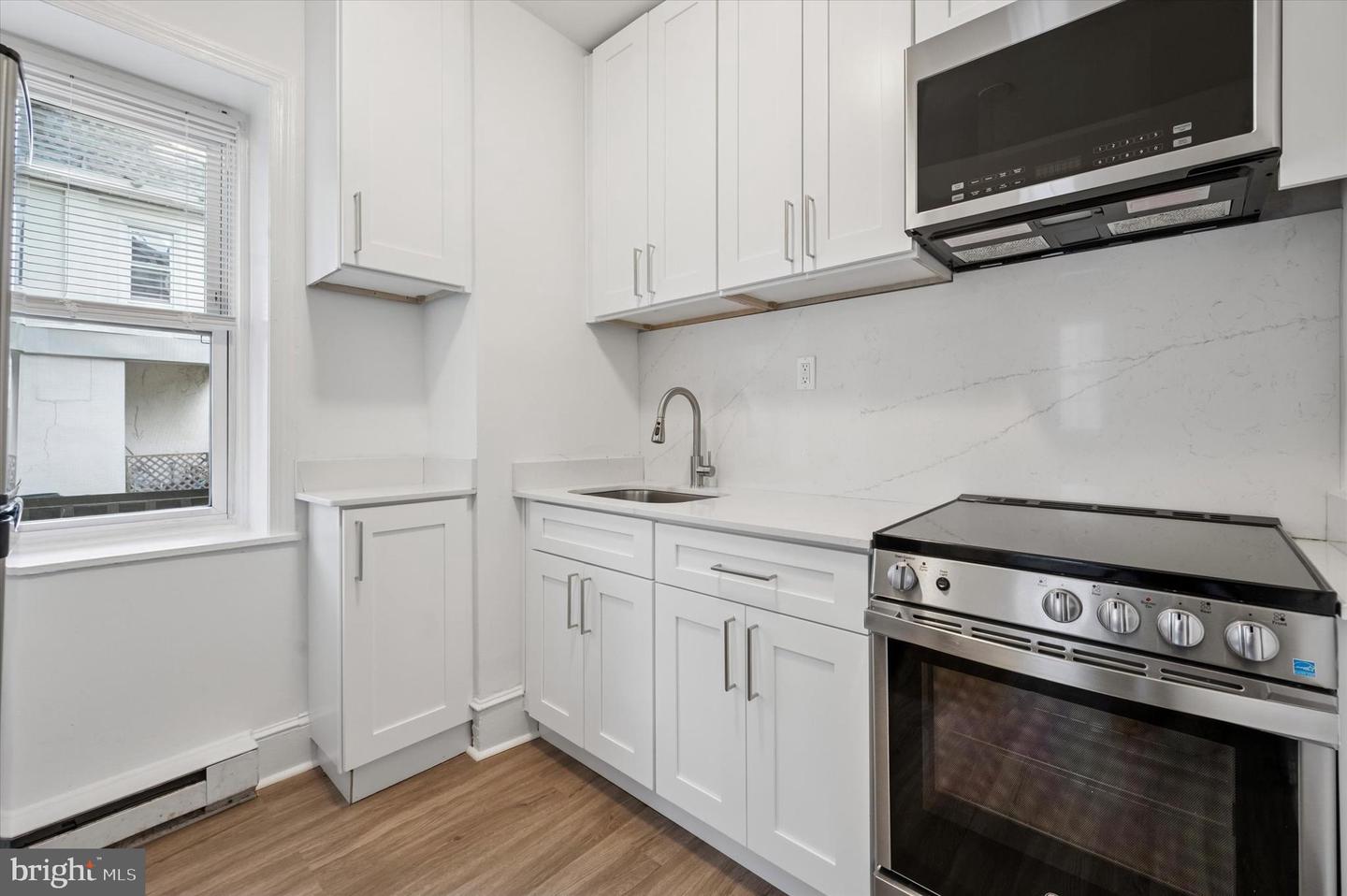 4381-83 Pechin St Property Photo 17