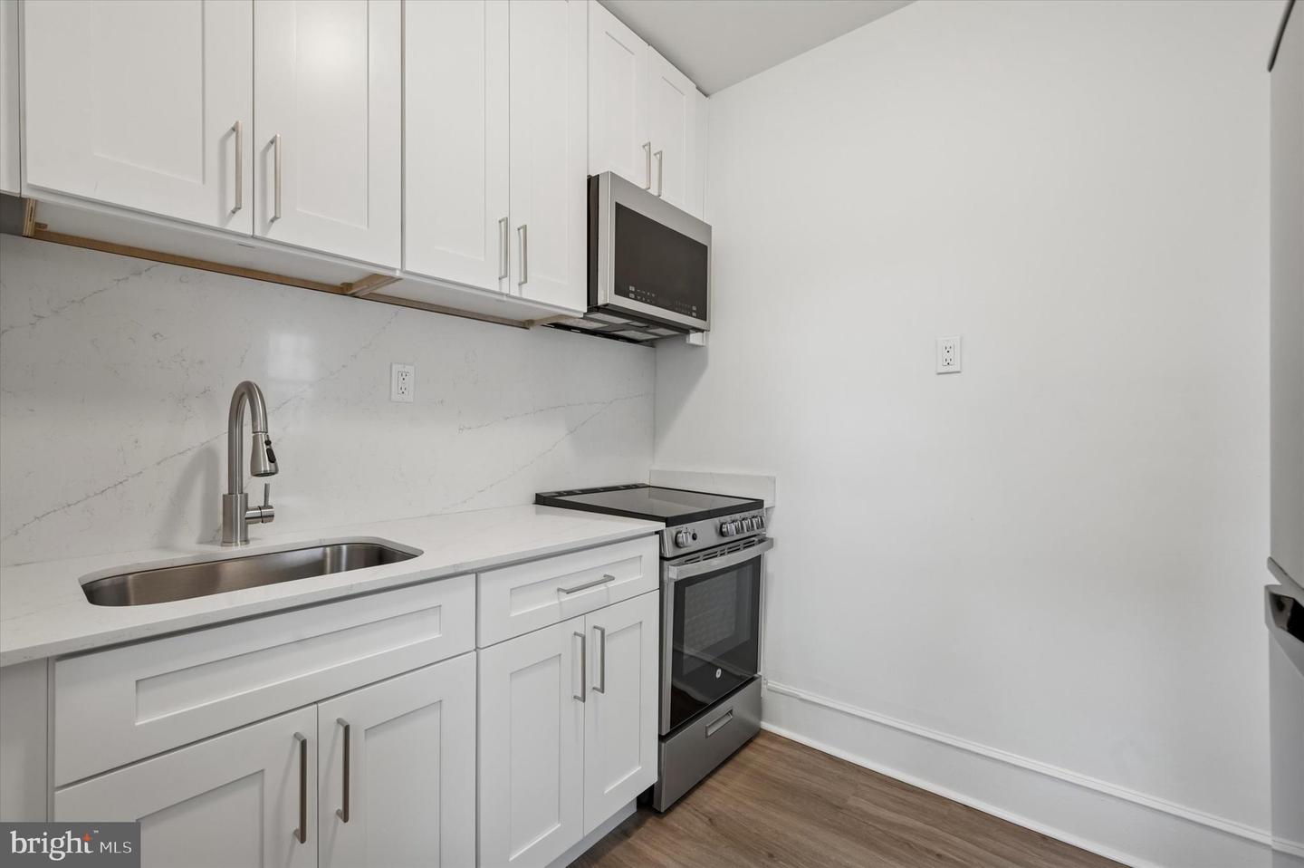4381-83 Pechin St Property Photo 21