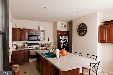 359 Lyceum Ave Property Photo 8