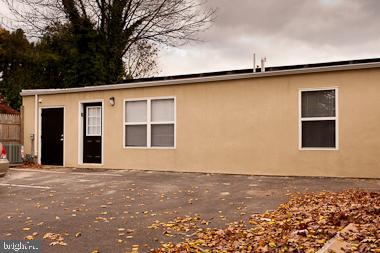 359 Lyceum Ave Property Photo 12