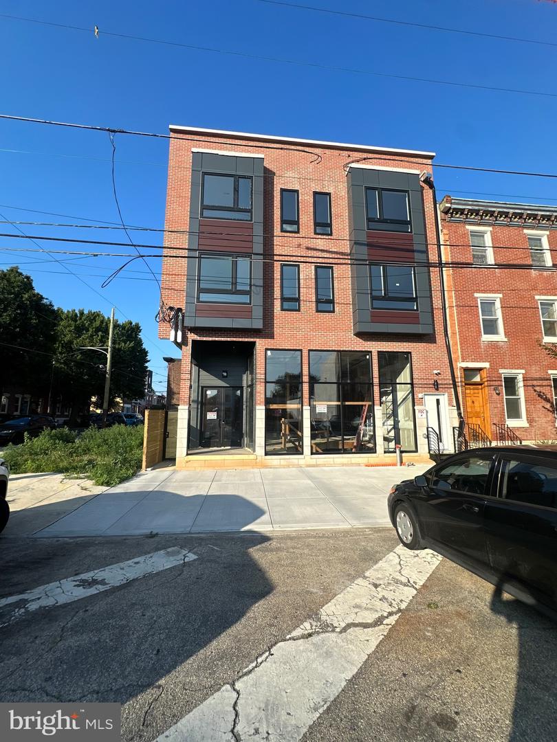 2331-33 E YORK ST Property Photo 1