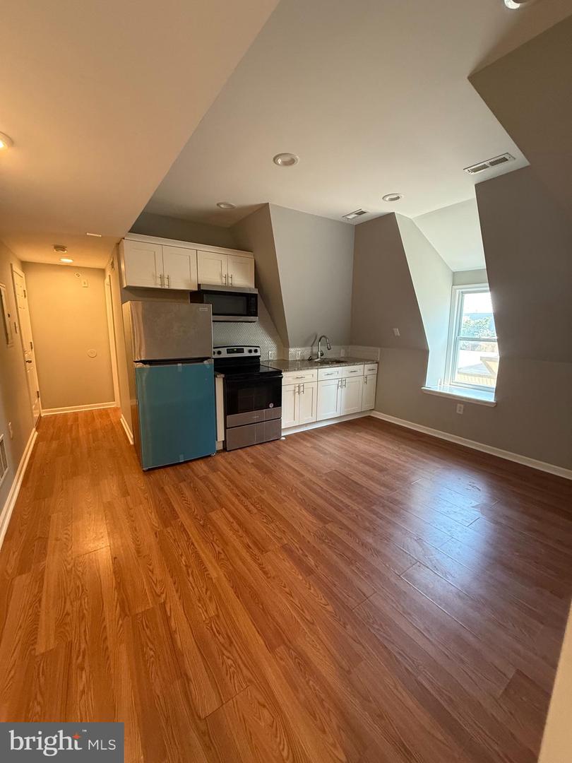 811 N Preston St Property Photo 6
