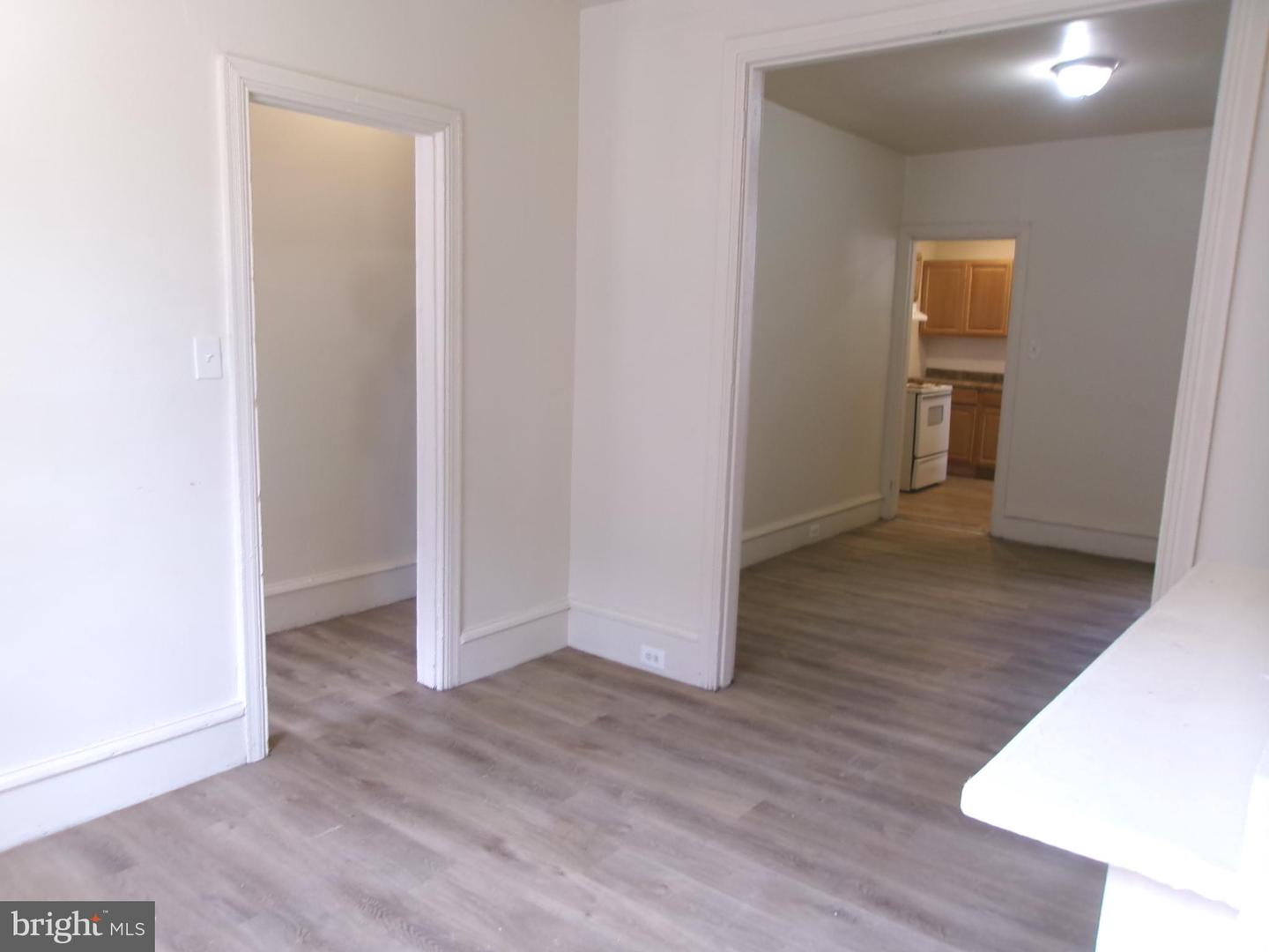 1305 W Rush St Property Photo 5