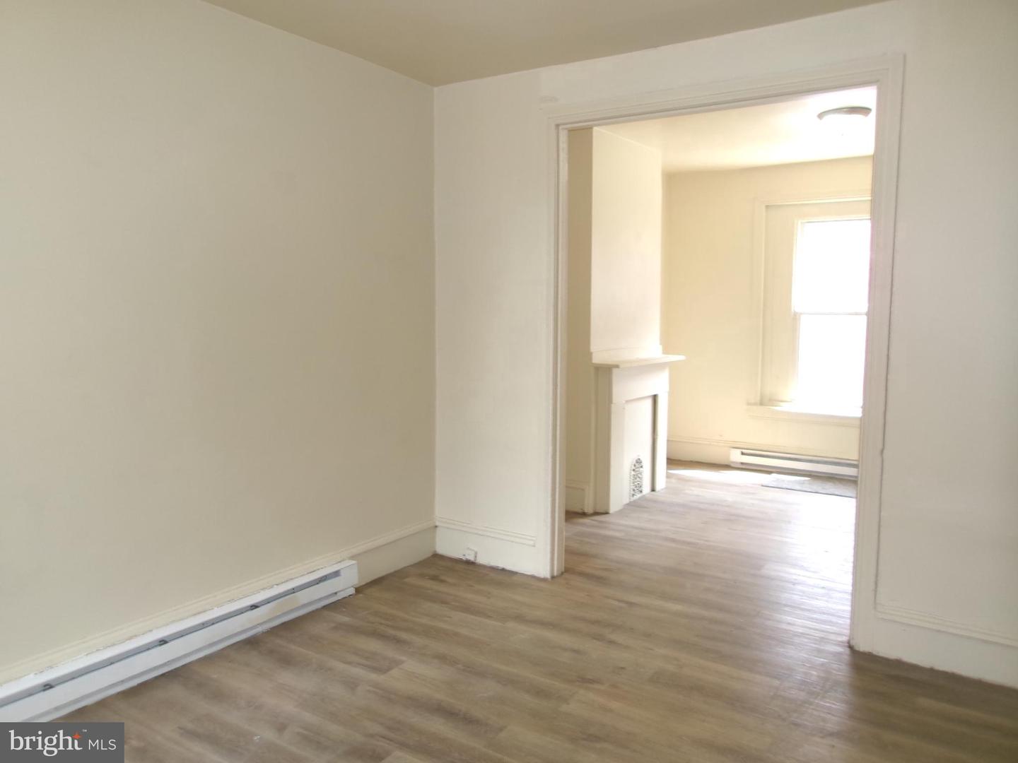 1305 W Rush St Property Photo 6
