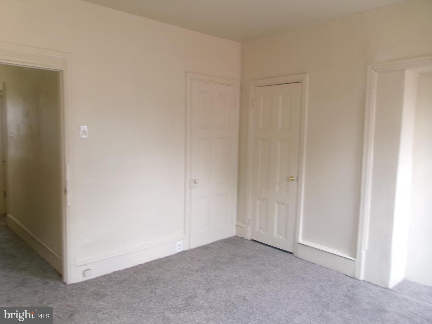 1305 W Rush St Property Photo 15