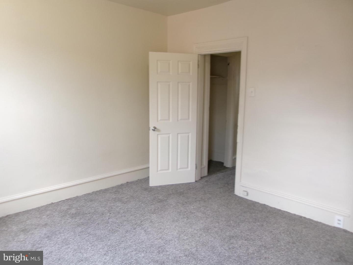 1305 W Rush St Property Photo 16