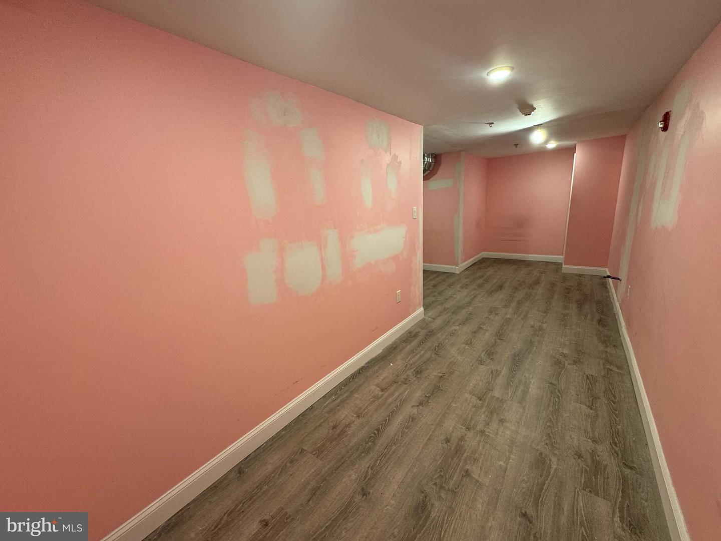 1730 Ridge Ave Property Photo 3