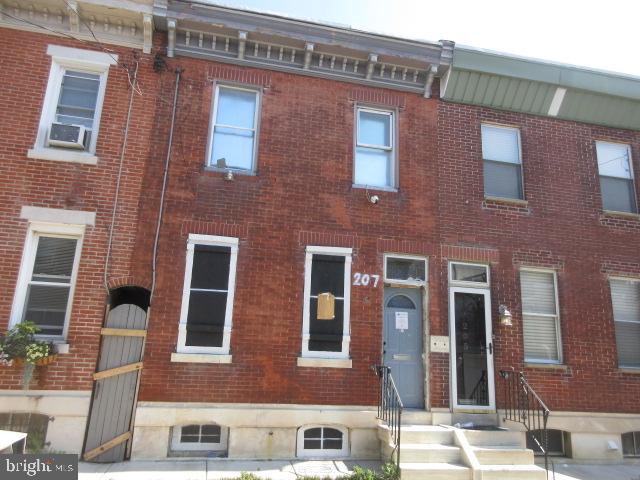 207 Watkins St Property Photo 1