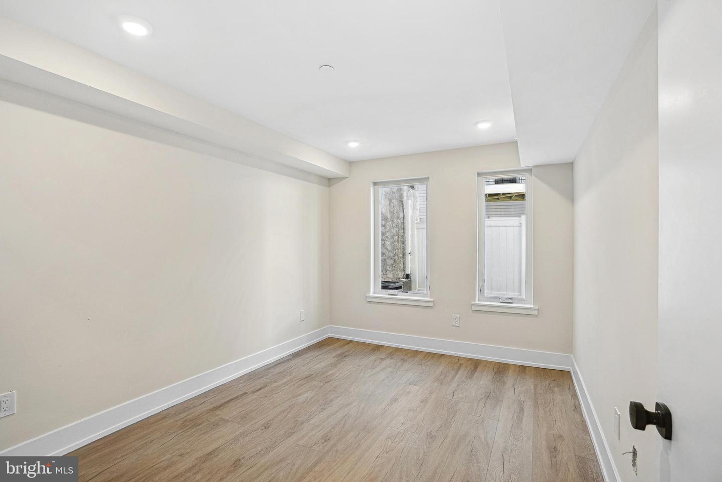 138-40 Tasker St Property Photo 9