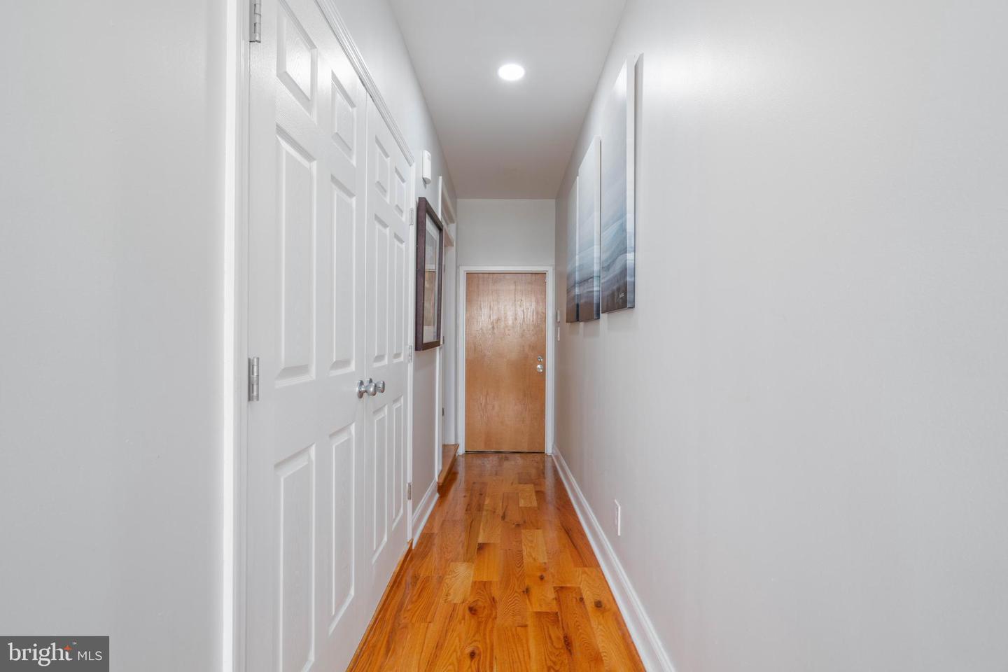 311-13 N Front St Property Photo 5