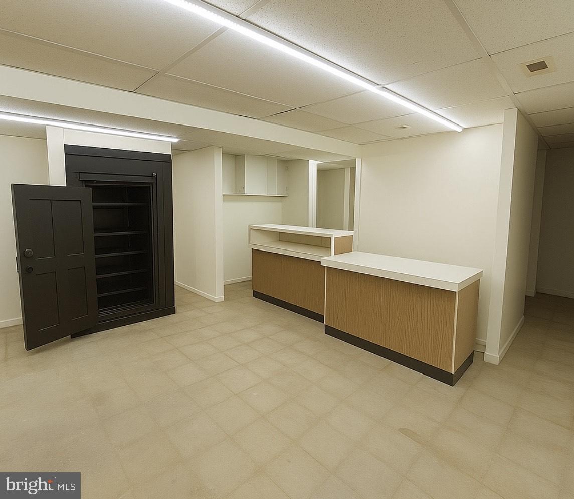 721 Sansom St #2a Property Photo 2