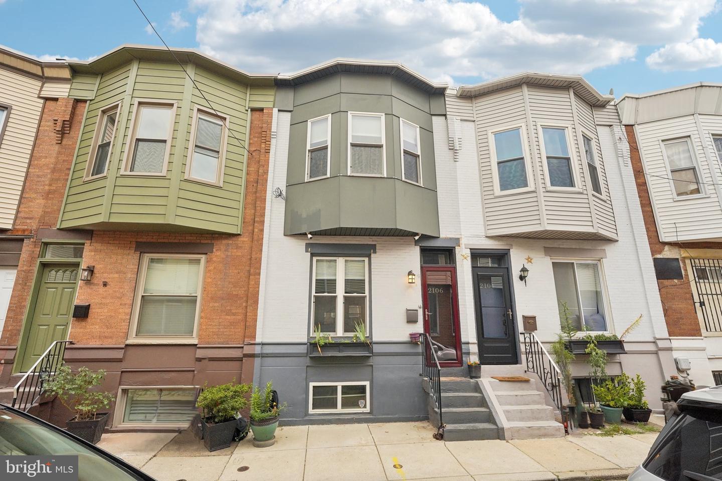 2106 S GARNET ST Property Photo 1