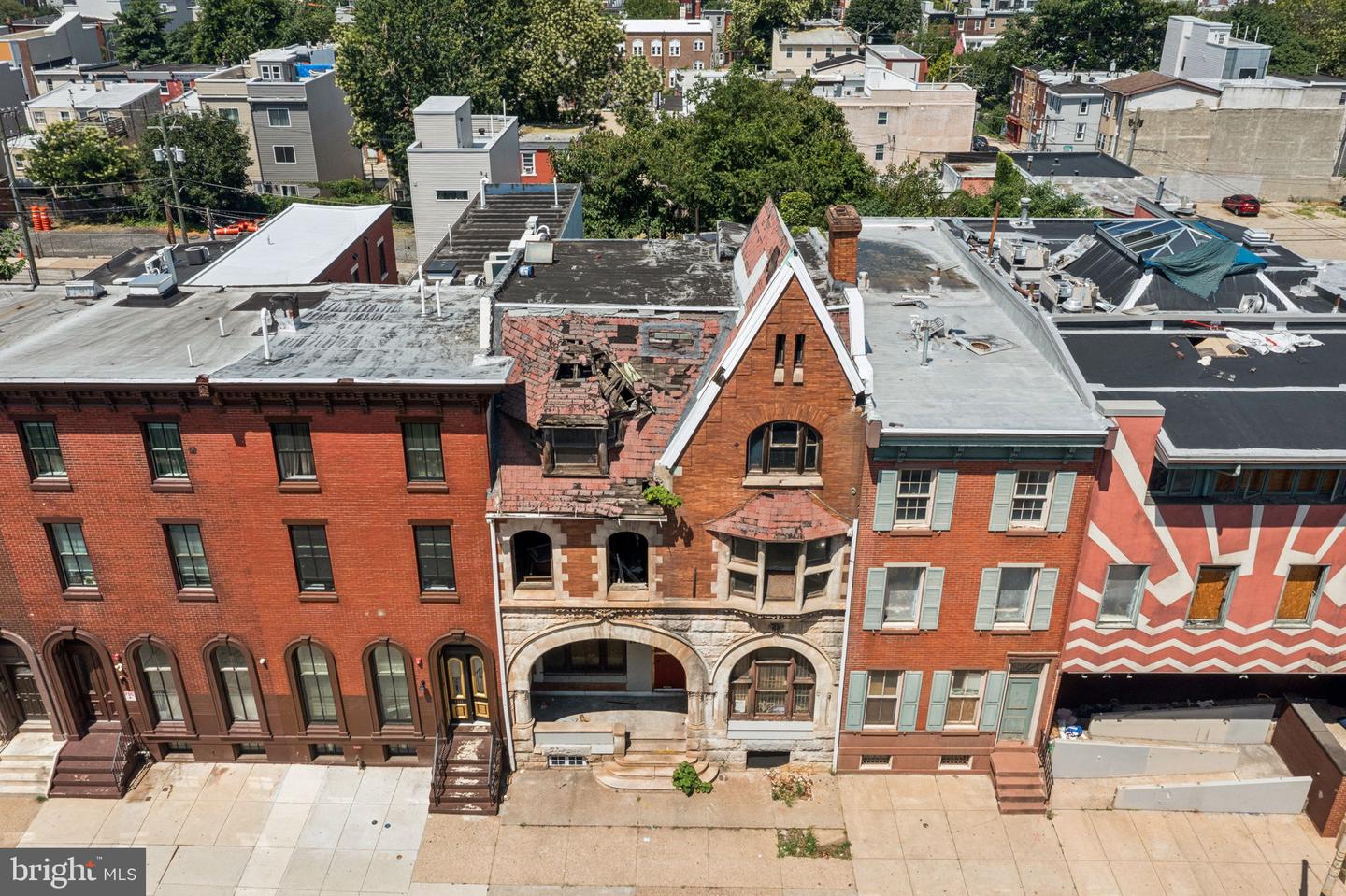 1609 W Girard Ave Property Photo 4