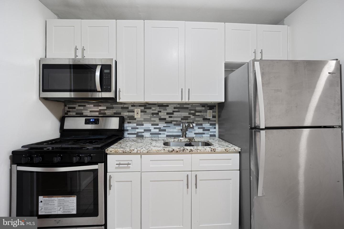5324 N Marvine St Property Photo 4