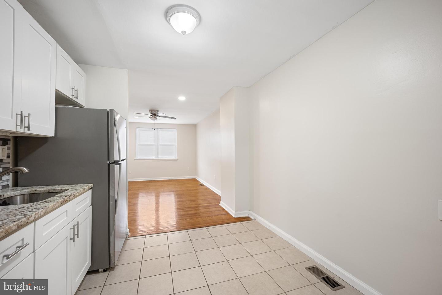 5324 N Marvine St Property Photo 6