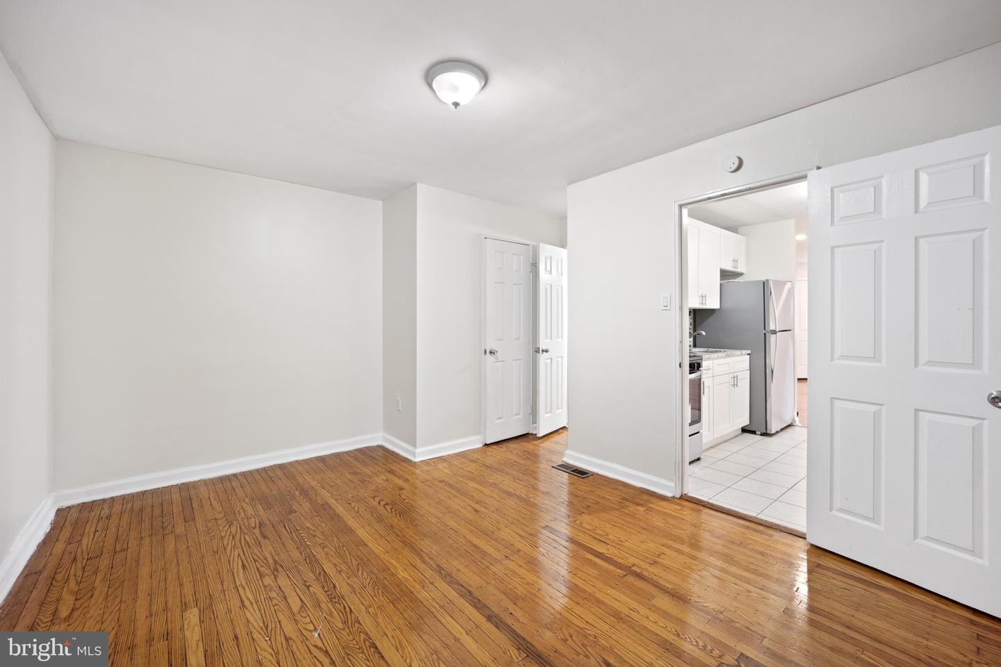 5324 N Marvine St Property Photo 8