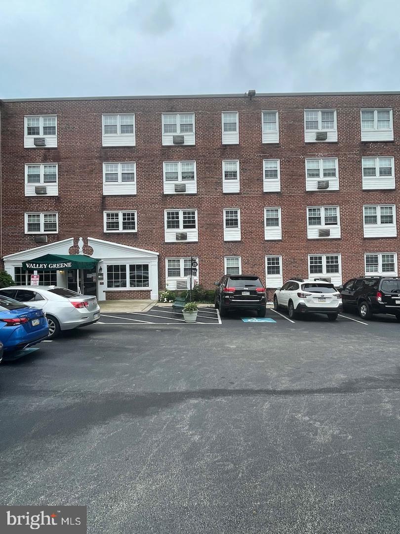 5720 Wissahickon Ave #b-18 Property Photo 8