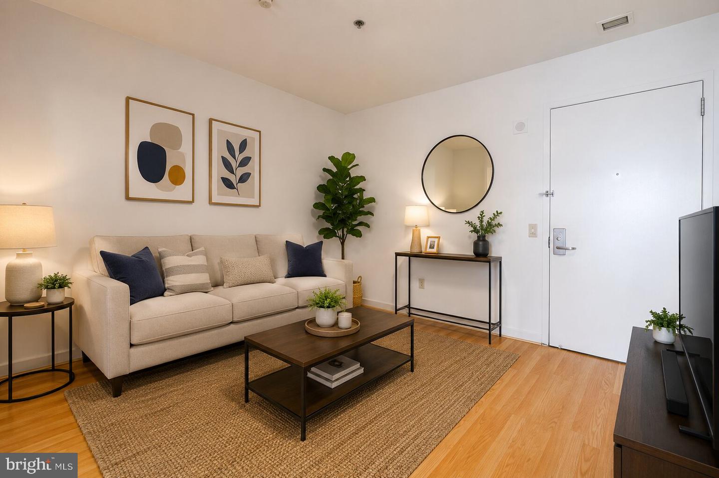 1100 VINE ST #415 Property Photo 1